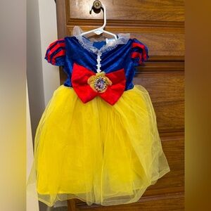Disney Snow White Costume sz 2t